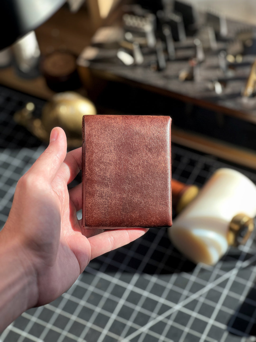 Handgemaakte Leren Portemonnee – Compact, Tijdloos & Praktisch